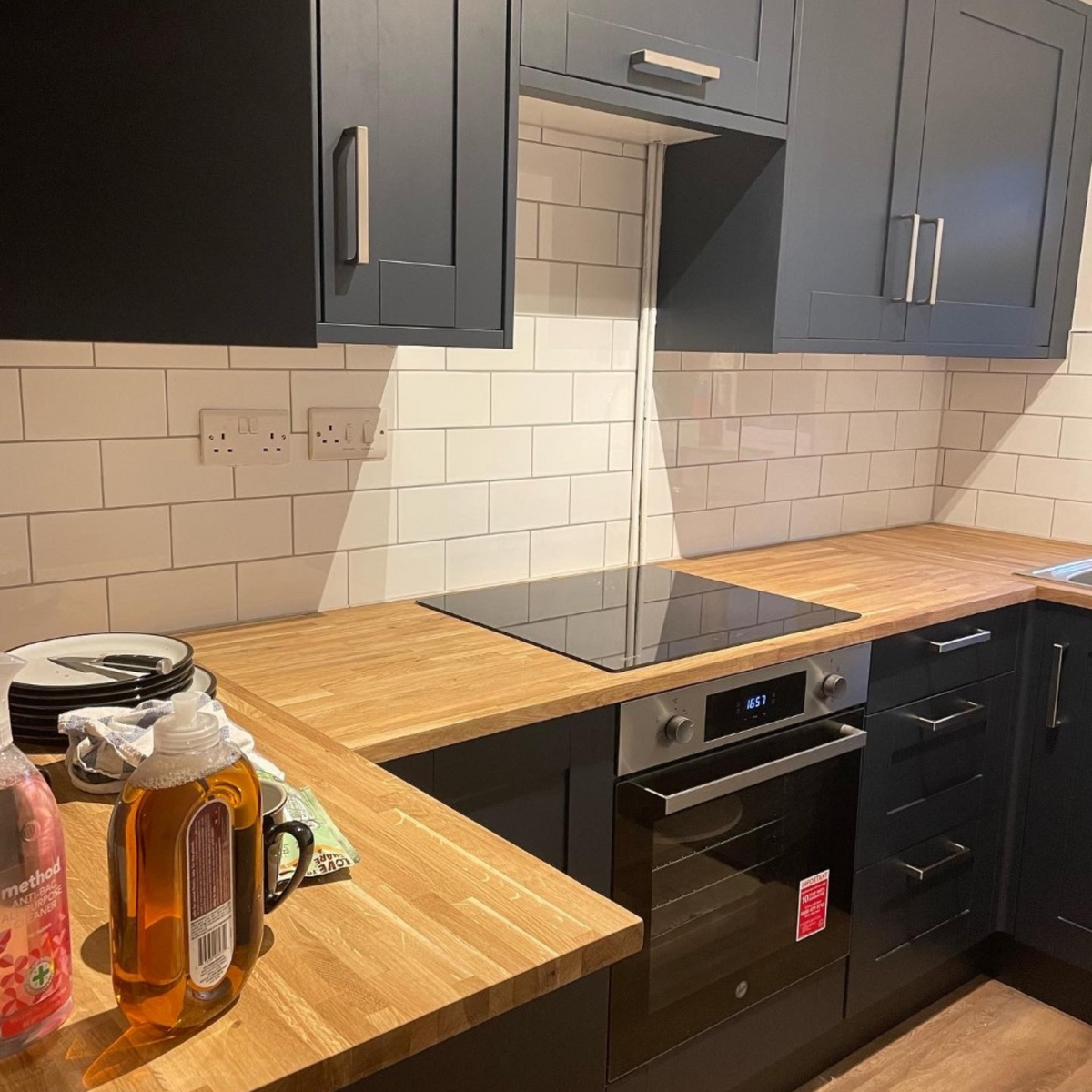 Liso White Metro Range